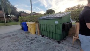 США ХОДИМ ПО МУСОРКАМ. НАШЛИ ЧТО-ТО ОЧЕНЬ ХОРОШЕЕ.