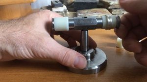 Приспособление для разметки и закрепки камней