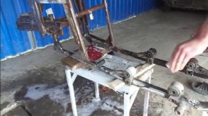 Подготовка к покраске самого необычного мотоцикла#Часть№2#.Покрываем  раму и бак грунтом.