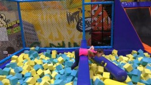 ПЕРВЫЙ РАЗ ПРИШЛА в GORILLAS PARK ✔️ ЗАЧЕМ ОДЕВАЮТ СТРАХОВКУ ???ОБЗОР ГОРИЛЛА ПАРКА !