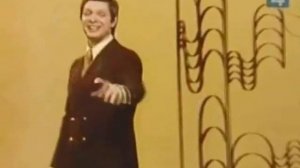 Top Russian Singer Eduard Entertains 1976.avi