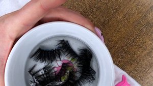 КАК ОЧИСТИТЬ НАКЛАДНЫЕ РЕСНИЦЫ || РЕСНИЦЫ С АЛИКЭКСПРЕСС || CLEAN FALSE LASHES