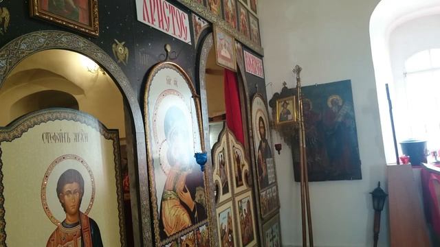 Неделя о Самаряныне. Божественная Литургия смотреть онлайн