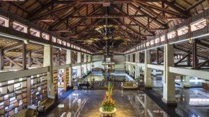 Nusa Dua Beach Hotel & Spa - Bali Resort Tour Review ?