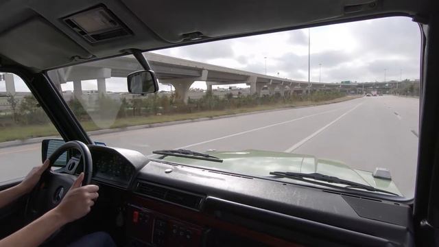 1992 Mercedes-Benz 300GE Driving