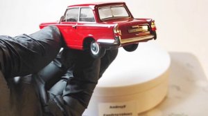 Модель автомобиля Triumph Herald Cararama масштаб: 1:43