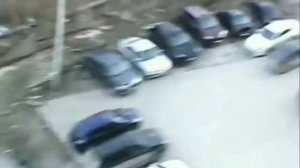 БЕСПРЕДЕЛ, КИНУЛ ЯЙЦО С БАЛКОНА