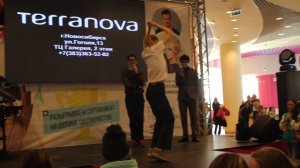 Танцы в ТЦ Галерея Новосибирск 