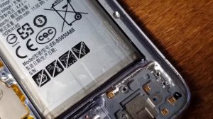 Как снять батарею SAMSUNG galaxy S8 G950F G955F G960F