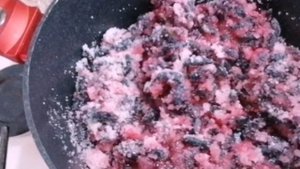 Варенье из жимолости. .