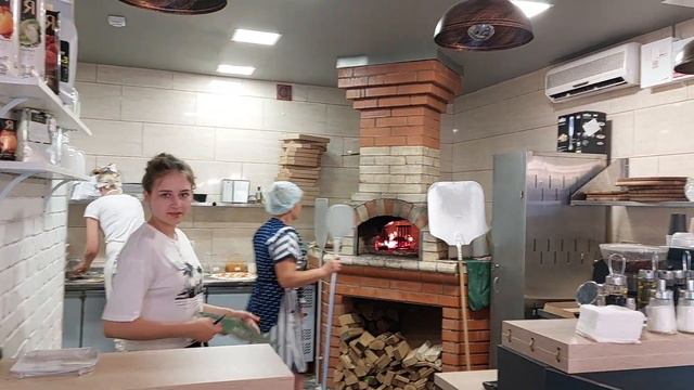 Где в Беларуси можно поесть самую вкусную итальянскую пиццу смотреть онлайн