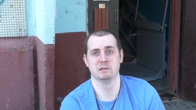 Забытому чиновниками инвалиду помогли обычные люди смотреть онлайн