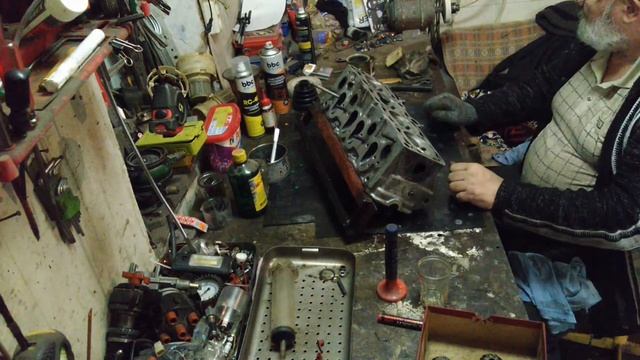 Ремонт головы и двигателя 3А Ауди 80. смотреть онлайн