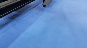 Раскрой спанбонда на лазерном станке. Laser Trade