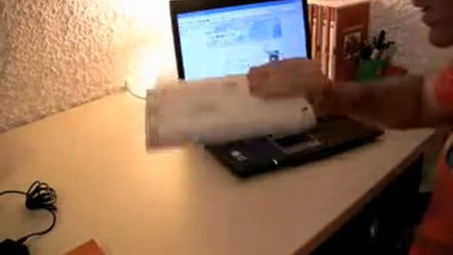 Acer ONE Ecuador laptop mini netbook aspire 8.9" 2lb eeepc смотреть онлайн