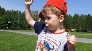 знаете, как едят бабочки? Объясню просто, кратко. смотрите, как ловлю бабочек и набирайтесь позитив