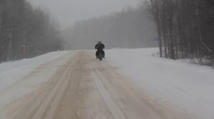 на мотоцикле по трассе в метель (08.01.2016) г.Орел