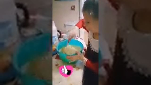 приготовление жаворонков с бабушкой на встречу весне!!!!)) смотреть онлайн