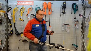 Электротриммер Ставр ТЭ-1700Р 220В, 1700Вт/10000 об\мин., ширина скашивания 420мм. разъемный прямой