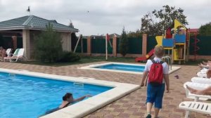 Пересыпь. Отель Барин. Обзор территории.