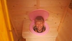 Кто в туалете живёт