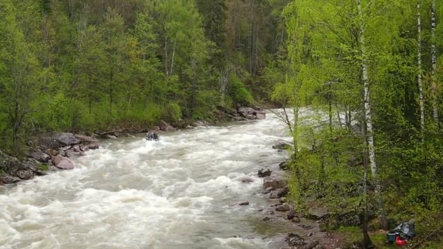 Первопроход на водомёте порога Чёрная речка Башкортостан. Лодка Стриж Jet 420 в Башкирском пороге. смотреть онлайн
