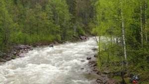 Первопроход на водомёте порога Чёрная речка Башкортостан. Лодка Стриж Jet 420 в Башкирском пороге.