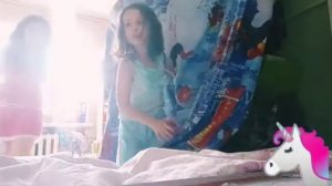 Как строить дом из одеял?