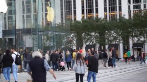 Apple Store in New York at 59th Street and 5th Avenue  --  Renovation finished