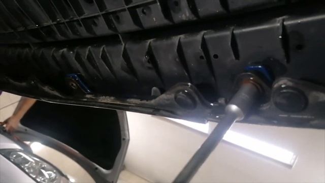 How to Remove Front Bumper on Toyota Verso смотреть онлайн