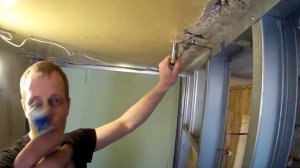 переносим трубы полотенцесушителя в стену