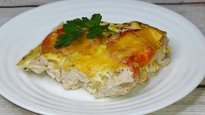 Заливаю КУРИНОЕ ФИЛЕ соусом и отправляю  в духовку!