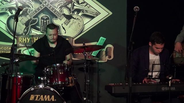 01. Марат Сафин (фортепиано) – Naval, Ян Тирсен смотреть онлайн