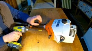 STIHL FS36 TEARDOWN, GEAR HEAD, TRIGGER AND SHAFT REMOVAL