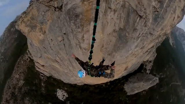 Прыжки с Шаан-Каи (235 метров) с командой RAPT - Артём 6 смотреть онлайн