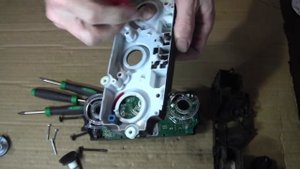 Volkswagen Passat В6 . Блок управления печкой и кондиционером  . Как разобрать ? Что внутри ?