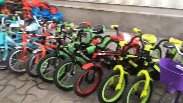 Эрика выбирает себе велосипед! Покупка велосипеда. смотреть онлайн