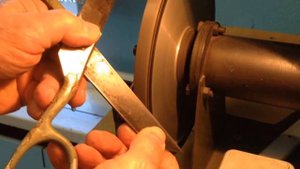 Заточка портновских ножниц на электроточиле своими руками