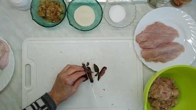 Galantyna (rolada) z kurczaka z wątróbką - smaczne mięso na święta, pyszne mięso na kanapki смотреть онлайн