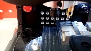 Нарезка ключа Шевроле Chevrolet по коду, восстановление ключей по замку