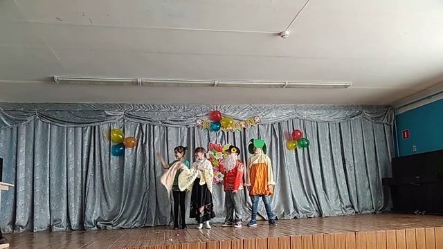 Сказка РЕПКА....КЛАССНО С ИГРАЛИ ДЕТИ 3КЛ. смотреть онлайн