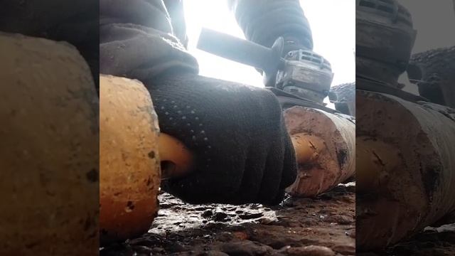 Сделал гантели для друга смотреть онлайн