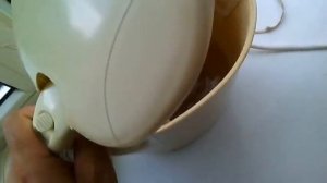 Чистка  электрочайника от накипи уксусом. Лимонная кислота не помогла.