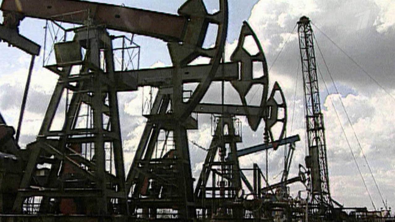 Страны-экспортеры нефти продлили соглашение об ограничении добычи нефти до конца 2018 года