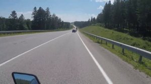 Едем на мотоцикле за городом