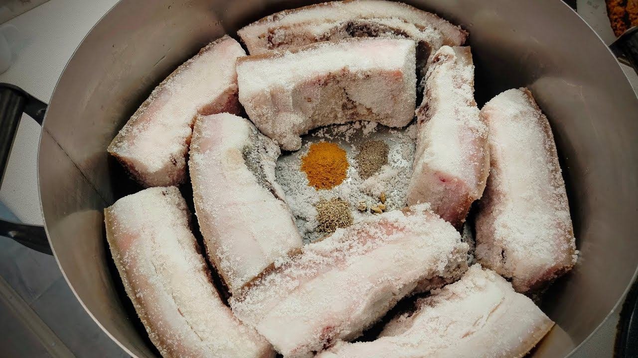 Даже застаревшое сало по этому способу будет таять во рту!