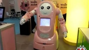 Розовый робот