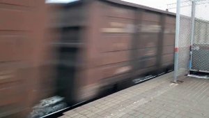 Станция Чехов, товарный поезд по второму пути