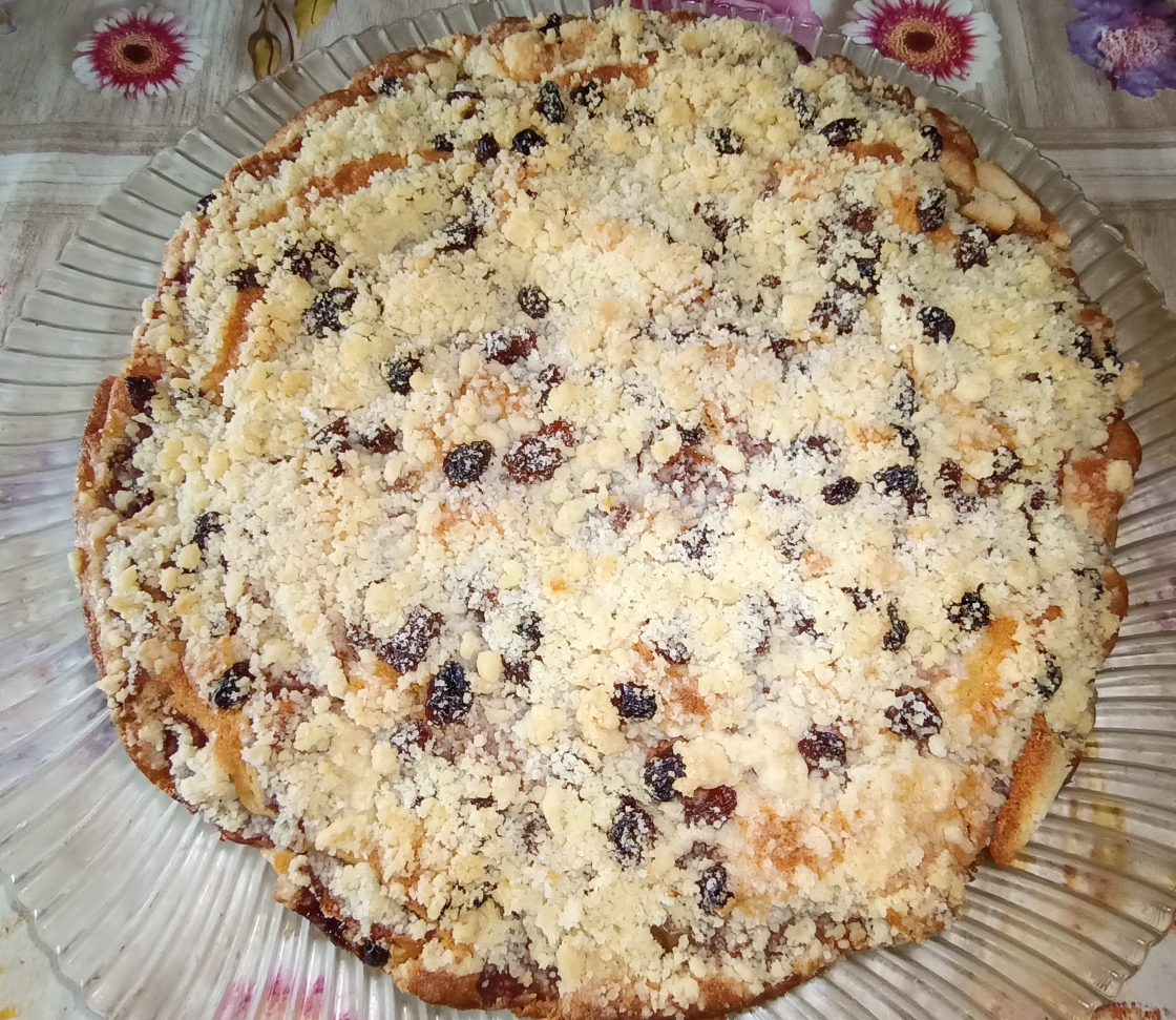 Яблочный пирог с хрустящей крошкой.