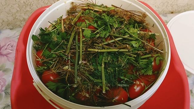 Квашеные томаты. Солёные помидоры.(без уксуса)